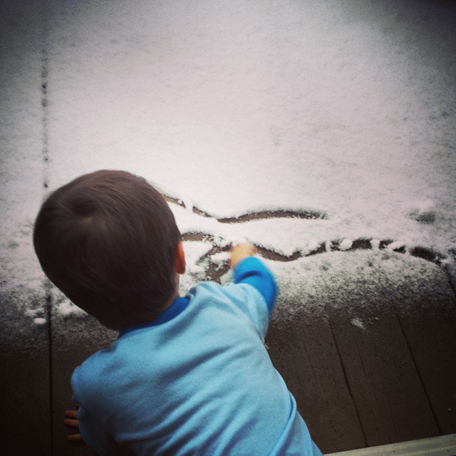 Drawing in the snow