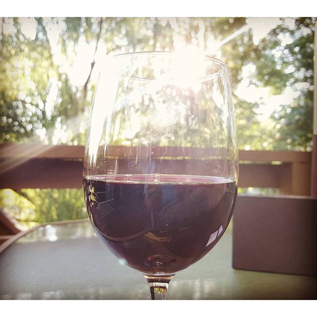 Sun + vino.