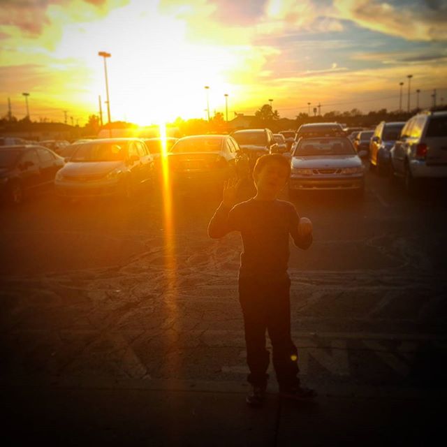 Max & Sun