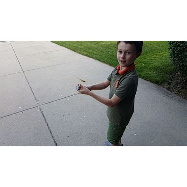 Party Popper + Wind = Funny
